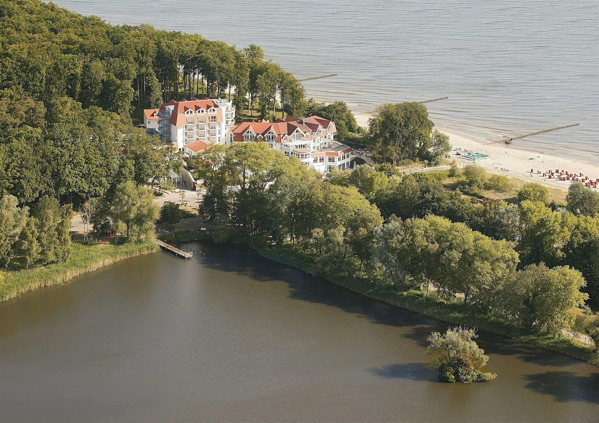 Strandhotel Seerose 4* Kölpinsee